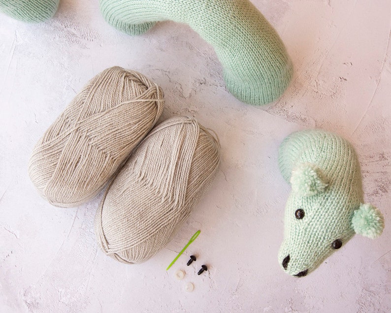 Desk Loch Ness Knitting Kit Silver Grey