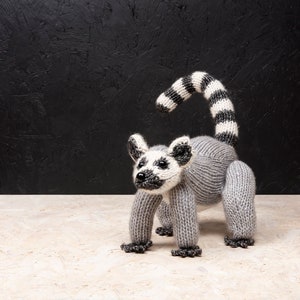 Alicia the Lemur Knitting Kit image 1