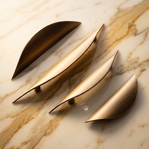 Brushed Brass Leaf Handle | Sculptural Cabinet Pull | Antique Gold Drawer Pull | Crescent Hardware | Dresser Knob | Unique Cabinet Hardware