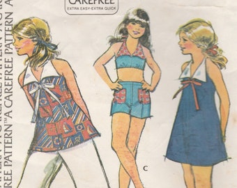 Bezauberndes Mädchen Kleid, Neckholder Top, Tunika und Hose mit weitem Bein Schnitt McCalls Mädchen Größe 8 Brust 27