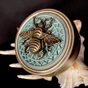 Große Hummel Pillendose, Pillendosen, Reisepillenetui, Pillenetuis, Honigbiene, Pillenfach, Geschenk für Mama, Pillenboxen, Bienenpillenkasten