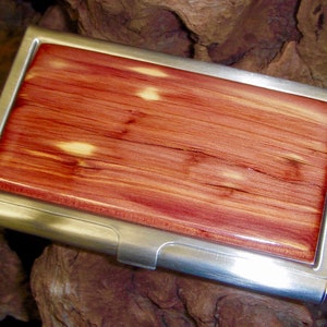 Estuche para tarjetas de visita de cedro rojo oriental - Acero inoxidable - Regalo para mamá - Regalo para papá, Regalo corporativo, Regalo para el novio, Unisex