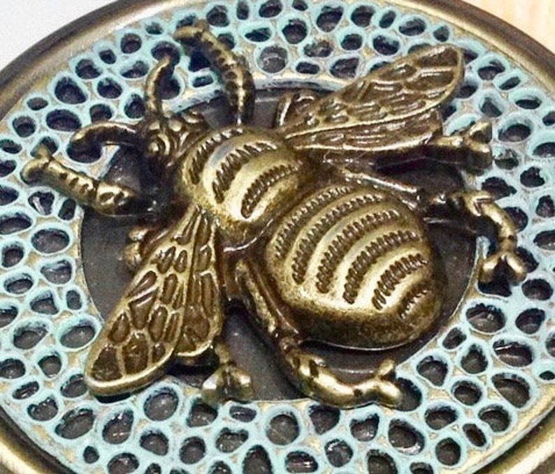 Honeybee,Pill Compartment Pill Cases Large Bumblebee Pill Box Pill boxes Pill Boxes,Travel Pill Case Bee pill case Gift for Mom