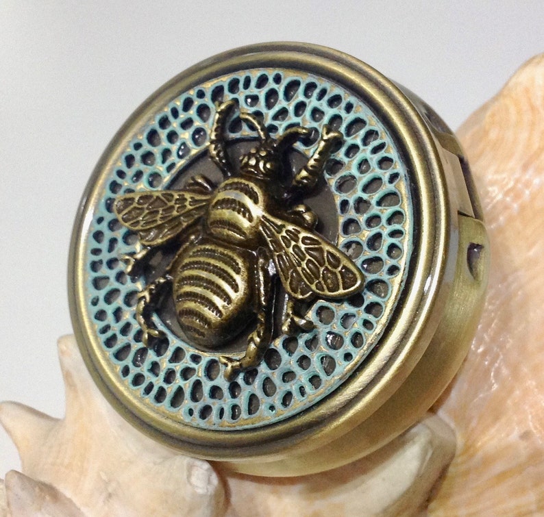 Honeybee,Pill Compartment Pill Cases Large Bumblebee Pill Box Pill boxes Pill Boxes,Travel Pill Case Bee pill case Gift for Mom