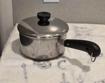 Revere Ware Copper Bottom Stainless 1.5 qt Sauce Pan with Lid, Clinton, IL