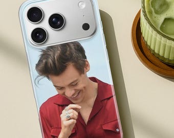 Funda para iPhone de Harry Styles. Funda para iPhone 17, 16, 15, 14, 13 y Pro Max.