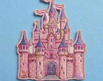 Magisch prinsessenkasteel geborduurde patch, Disney-sprookje opstrijkbaar, aquarel roze kasteelbadge opnaaien voor jasrugzak, Disney-cadeau.