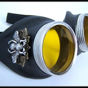 Black Leather Motorcycle Goggles - Large Bee, yellow Lens