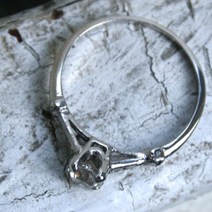 Gorgeous Antique Platinum Diamond Engagement Ring 0.75ct. image 4