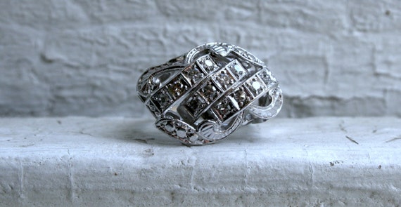 Vintage 14K White Gold Cluster Diamond Ring -0.24ct.