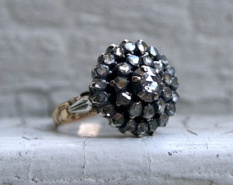 Anel de Noivado Antigo em Ouro 14K com Diamante Lapidado em Rosa - Estilo Georgiano com Halo em Prata