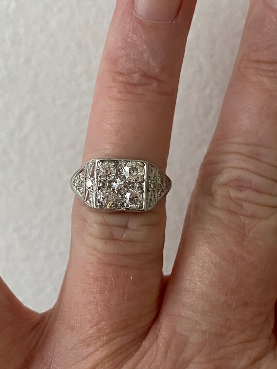 Gorgeous Antique Platinum Diamond Cluster Ring En… - image 5