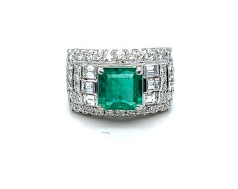 Vintage Platinum Diamond and Emerald Ring - 3.37ct.