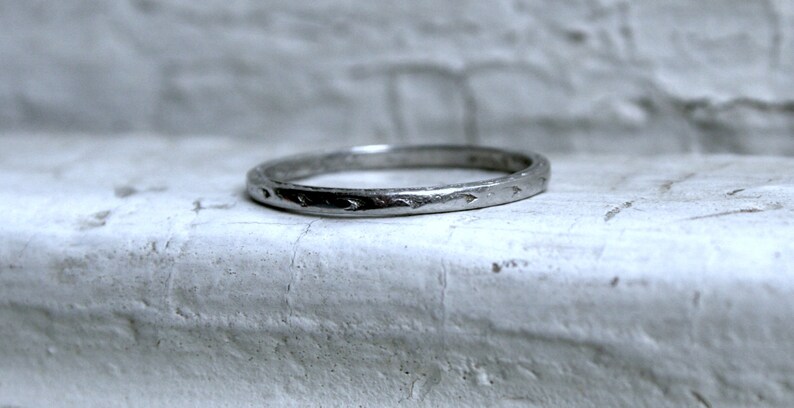 Vintage Engraved Platinum Wedding Band by Orange Blossom from 1927. image 3