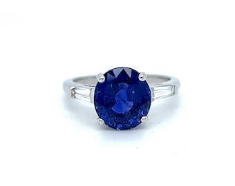 Classic Vintage Platinum Sapphire Engagement Ring with Baguette Diamonds - 3.55ct.