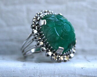 RESERVED. - Vintage 14K White Gold Diamond and Carved Cabochon Emerald Halo Ring - 31.10ct.