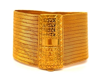 Gorgeous Vintage Pair of 22K Yellow Gold Ribbon Bracelets.