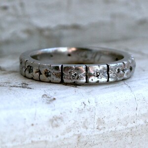 Lovely Vintage Diamond and Floral Bloom Eternity Platinum Wedding Band 0.30ct. image 2