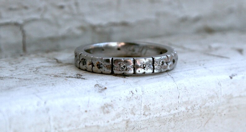 Lovely Vintage Diamond and Floral Bloom Eternity Platinum Wedding Band 0.30ct. image 2