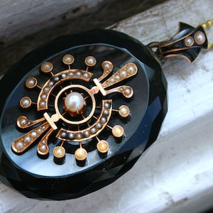 Antique Victorian 14K Yellow Gold Pendant Locket with Onyx, Pearls, and Enamel.