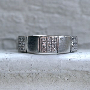 Classic Men's Vintage 18K White Gold Pave Diamond Wedding Band 0.54ct. image 1