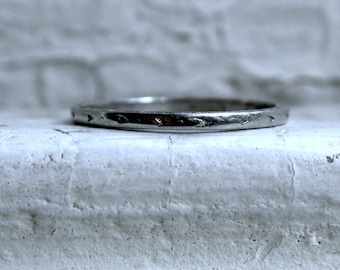 Vintage Engraved Platinum Wedding Band by Orange Blossom from 1927.