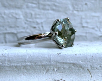 Anel solitário de ametista verde grande em ouro branco 14K - 7,35 ct