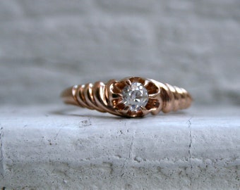 Beautiful Antique 10K Rose Gold Diamond Solitaire Engagement Ring - 0.33ct.