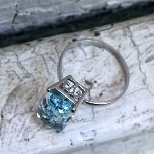 Vintage Aquamarine Solitaire Ring Engagement Ring in 18K White Gold 6.00ct. image 7