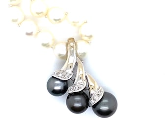 Beautiful Vintage 18K White Gold Black Pearl and Diamond Pearl Enhancer Pendant.