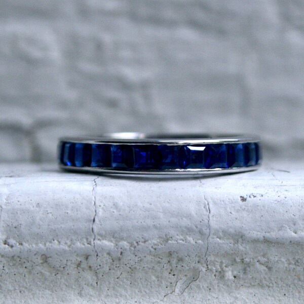 Stunning Vintage 18K White Gold Sapphire Eternity Wedding Band - 2.08ct.
