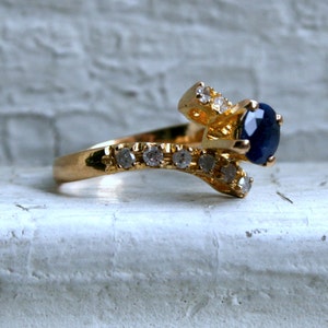 Vintage 18K Yellow Gold Diamond and Sapphire ByPass Ring - 1.48ct.