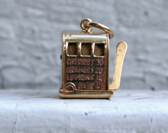 Vintage 14K Yellow Gold Slot Machine Charm/ Pendant.