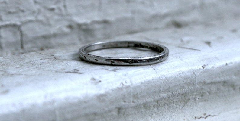 Vintage Engraved Platinum Wedding Band by Orange Blossom from 1927. image 2