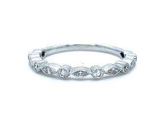 Festoneado Vintage 14K White Gold Diamond Wedding Band - 0.52ct.