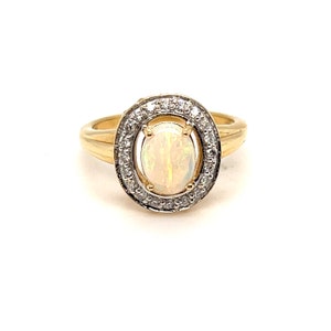 Gorgeous Vintage Opal and Diamond 18K Yellow Gold Ring Engagement Ring - 1.40ct.