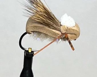 Droge druppelaar of trechterpatroon # 14. Geweldige zomervlieg!