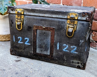 Vintage Utility Trunk-Small