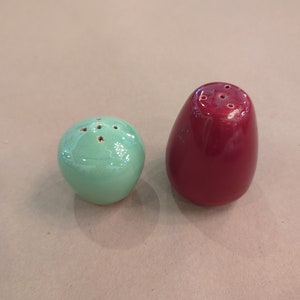 Mid-Century Salt and Pepper Shaker Burgundy and Mint Green