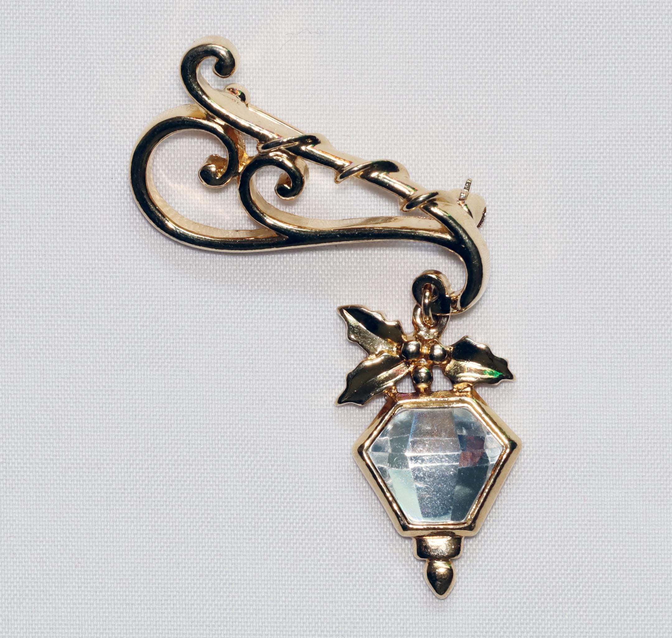 Lantern Pin - Etsy