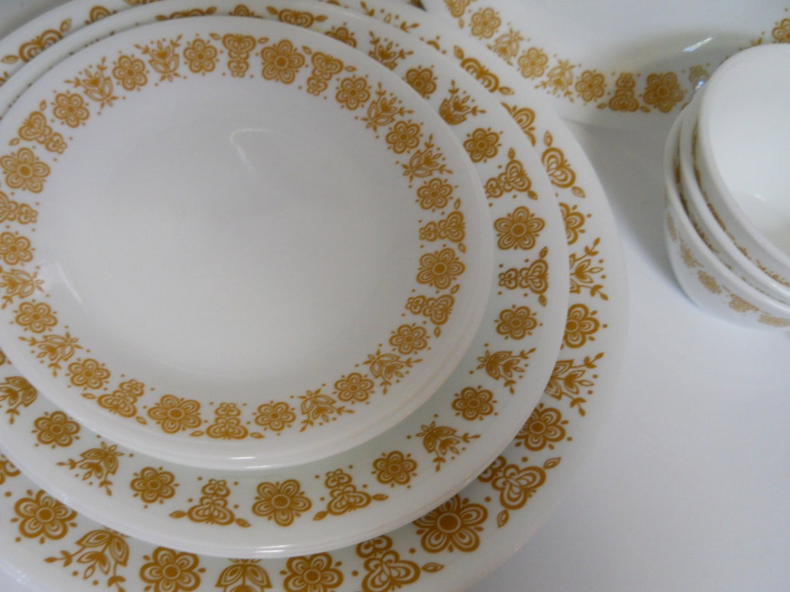 Vintage Corelle Butterfly Gold Dinnerware Plates 14 Pieces Etsy