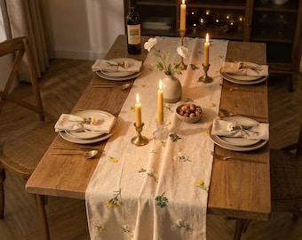 Runner da tavola in lino ricamato con nappe, runner da tavola floreale in stile rustico, decorazione rustica per la tavola da pranzo, runner da tavola boho