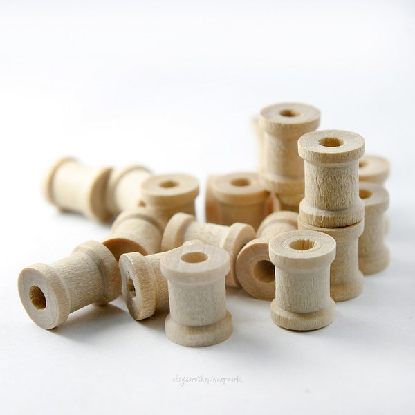 100 Mini Wooden Spools, 1/2" Tall and  3/8" Wide , Tiny Wood Spools