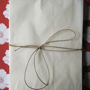 White Glassine Bags 5.5 x 7.5 inches, Perfect for Favors, Gifts, Cookies, Cards, Grease Resistant