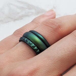 Enchanted Forest Green Silicone Ring, Breathable Flexible Wedding Band, Birthday Anniversary Engagement Ring Gift Fiance Husband Wife Bride