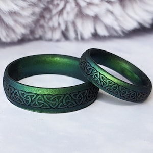 Engraved Enchanted Forest Trinity Knot Celtic Knot Silicone Ring Men Women, Irish St. Patrick&#39;s Day Gift for Husband, Silicon Wedding Ring