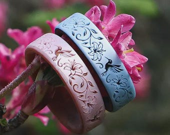 Hummingbirds Silicone Ring in Blue, Purple, Yellow or Pink 6mm Band, Bird Lover Gift, Anniversary Gift, Promise Ring, Silicone Wedding Band
