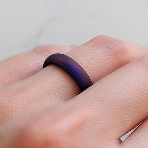 Cosmic Purple Silicone Ring for Women - Knot Theory Breathable Comfort Fit - Magical Rubber Wedding Bands for Her