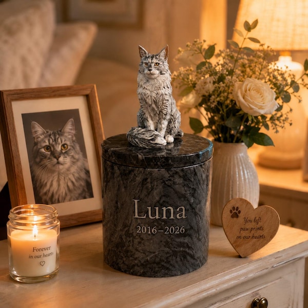 Gepersonaliseerde stenen huisdier-urn met op maat gemaakte handgeschilderde huisdierfiguur, hond kat vogel reptiel gedenkteken aandenken
