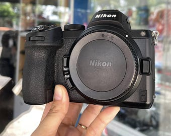 Câmera Nikon Z5 Mirrorless Full-Frame – 24,3 MP, Vídeo 4K UHD, Wi-Fi integrado – Fabricada no Japão